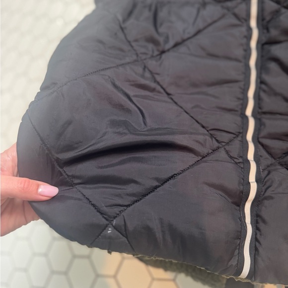 Free People Venture on reversible vest size small - Picture 6 of 15